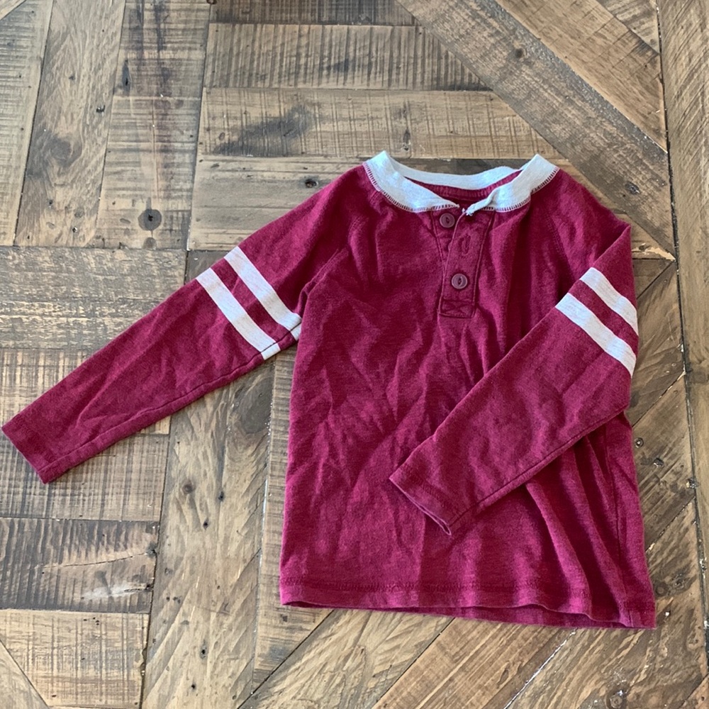 Boys 3T long sleeve shirt.